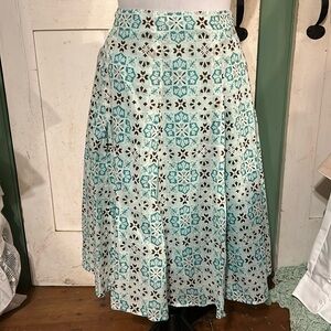 LEAVING SALE!! $8 3/$20 EC Jones New York pleated cotton print skirt Size 8 Cute